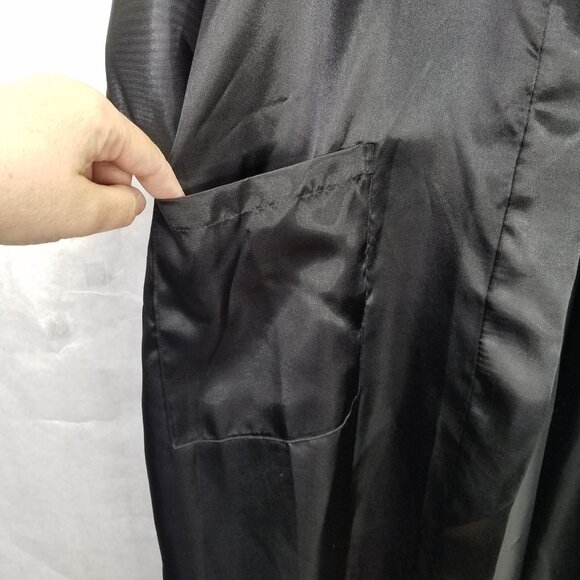 Lucky Kimono Bath Robe M Hand Embroidered Chinese Dragon Black Satin Tie Pockets - Picture 10 of 16